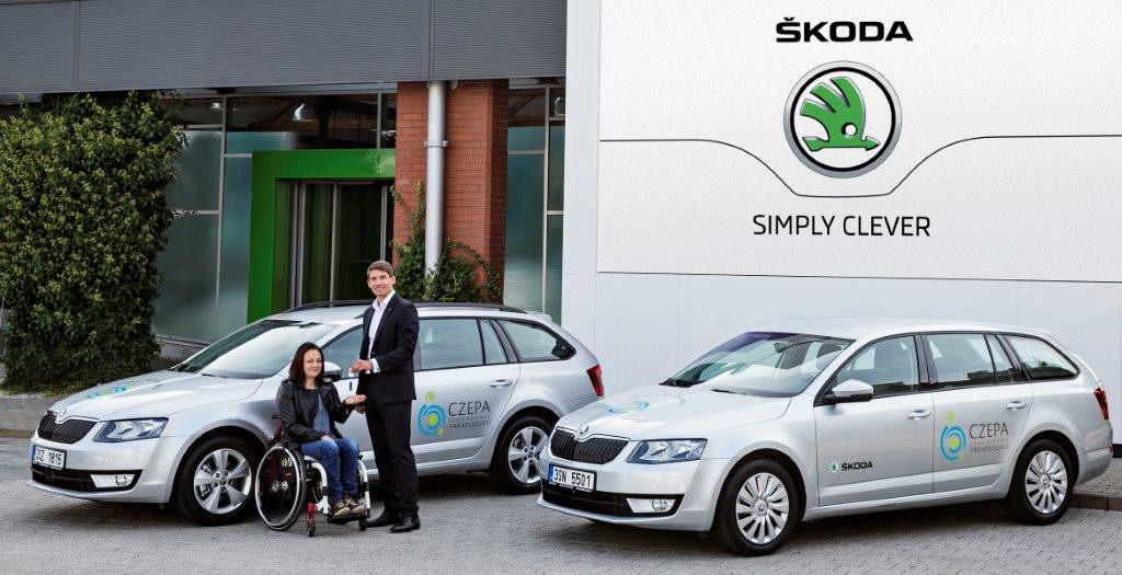 foto_predani_druhe_auto